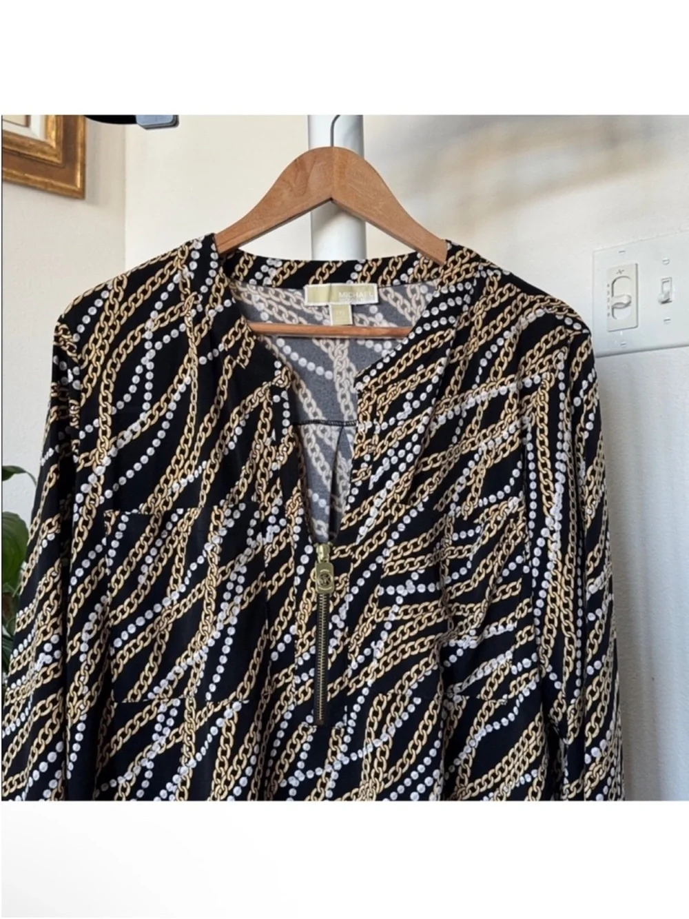 Michael Kors Top Blouse Sz XXL Zip Up Logo MK  Black Gold Chain Pearl Print